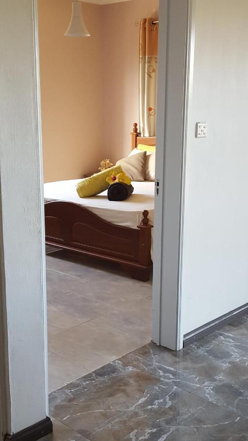 Aux Plaisirs De La Vie Chambre Chez L Habitant Flic-en-Flacq 외부 사진